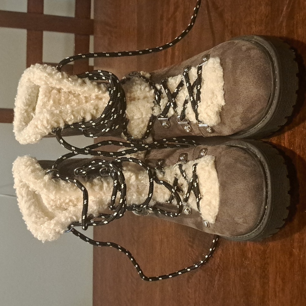 gbg guess girl boots size 7
